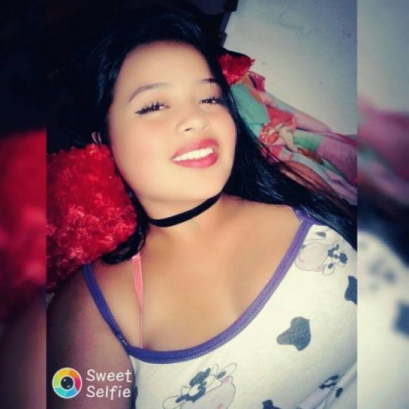 Profile picture of laura camila