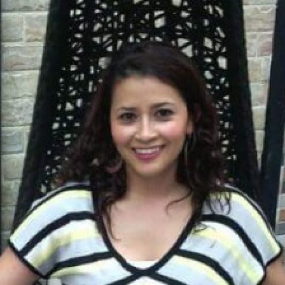 Profile picture of Ana Carolina
