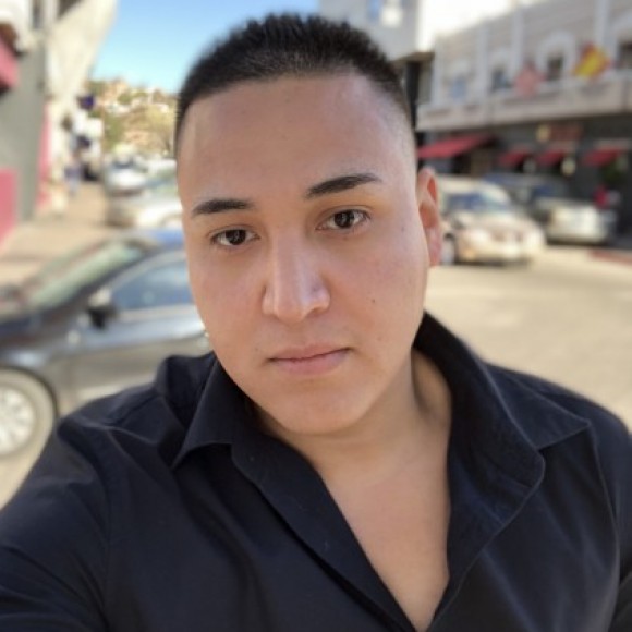 Profile picture of Alfredo Alvarez