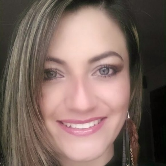 Profile picture of arianna