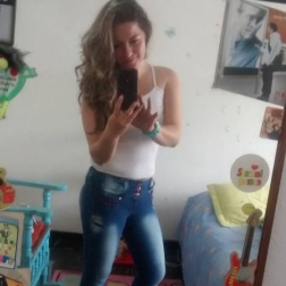 Profile picture of angie