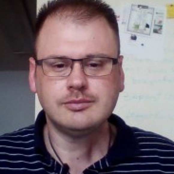 Profile picture of robert