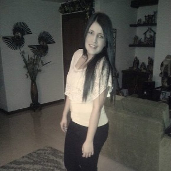 Profile picture of laura