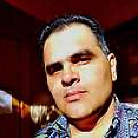 Profile picture of Carlos Roque