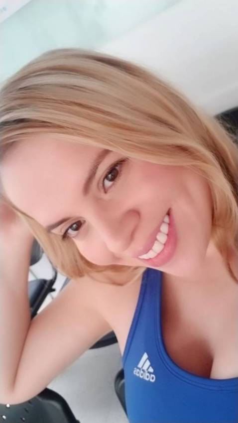 colombian-women-latinaa-women-andrea2