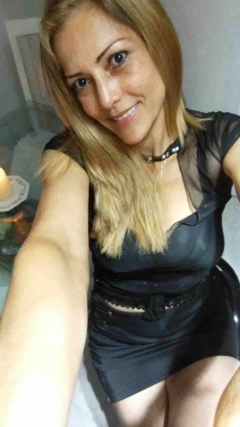 colombian-women-latina-women-leisy3