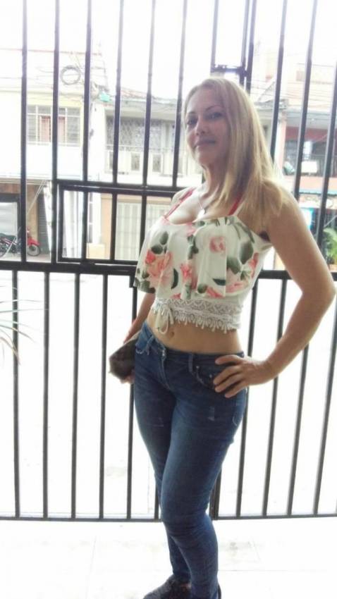 colombian-women-latina-women-leisy5