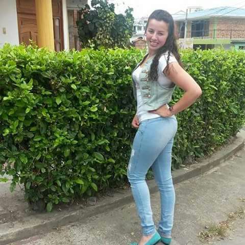 colombian-women-latin-women-lorena1-2