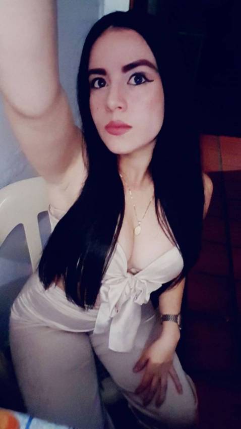 colombian-women-latina-women-leidy3-2