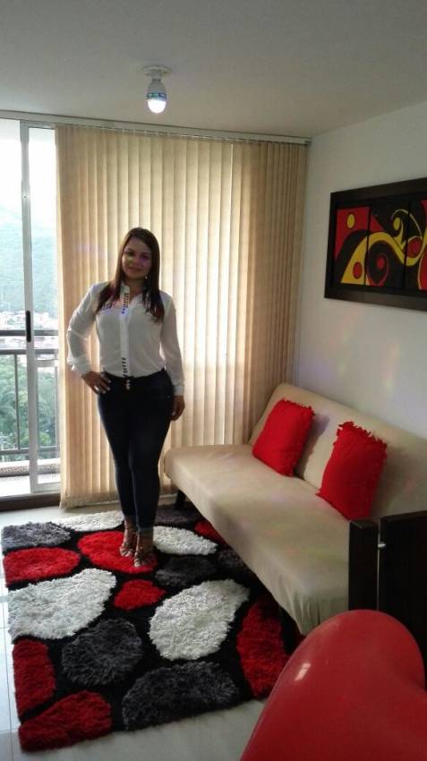 colombian-women-latinas-women-dary