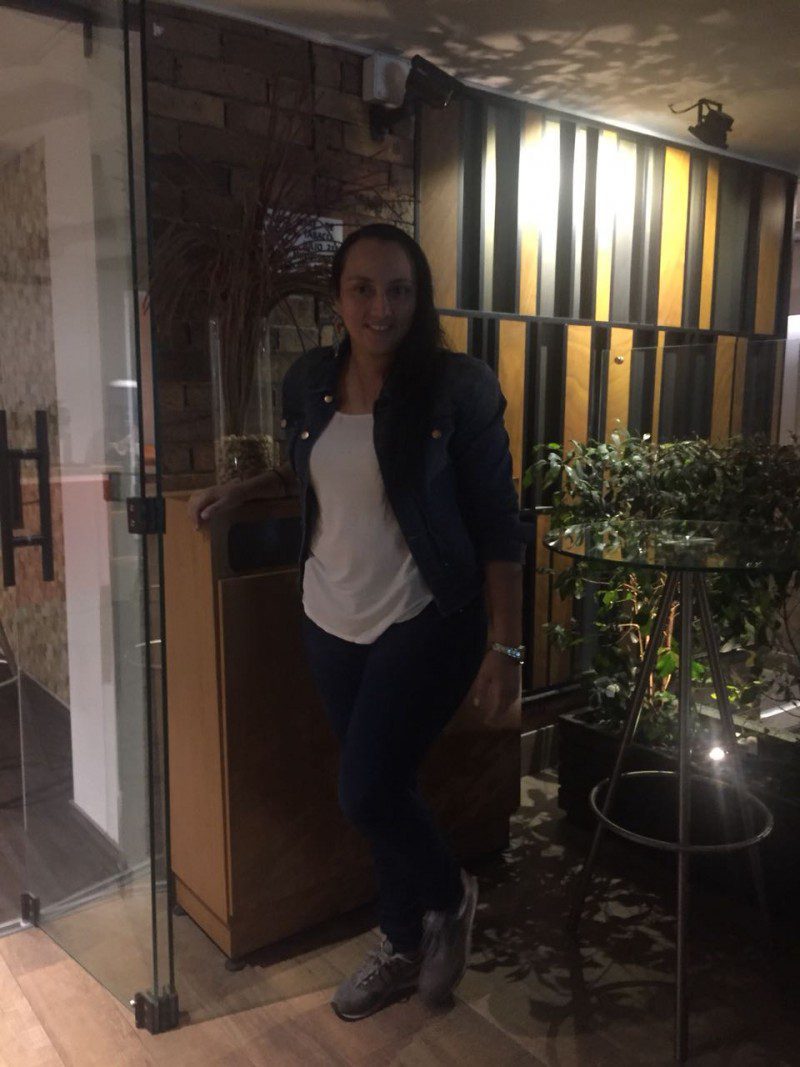 colombian-women-latina-women-sand3