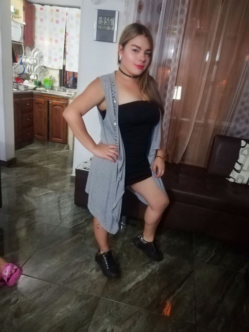 colombian-women-latina-women-sara2