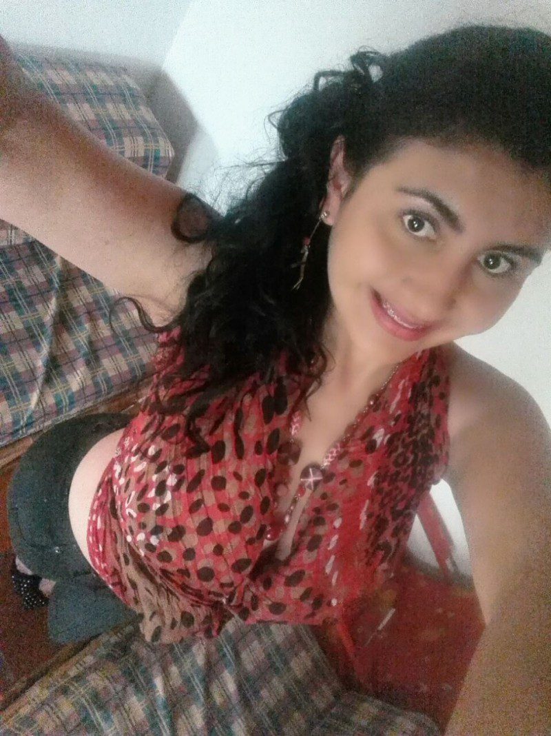 colombian-women-latina-women-angelica2-2