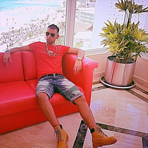 4f3589b6c-3e59-4be4-8aee-34e532078d26