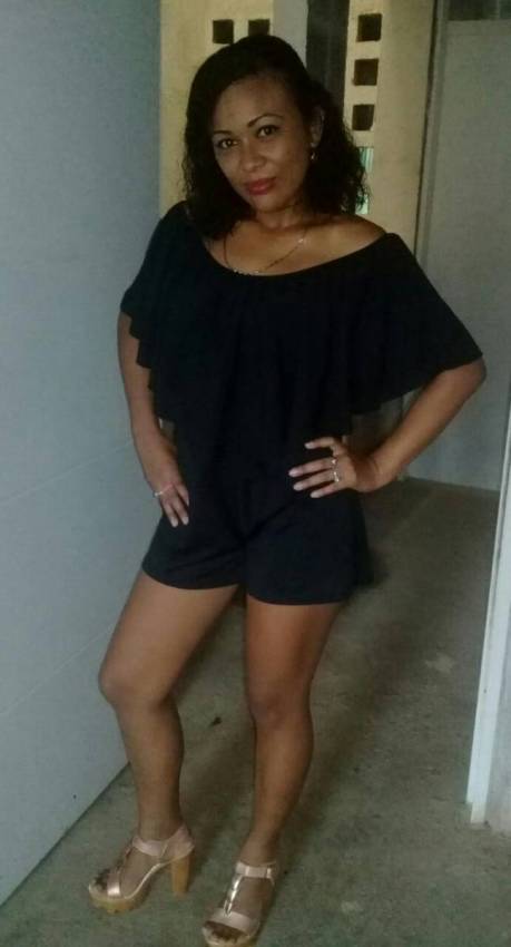 colombian-women-latina-women-milagros3
