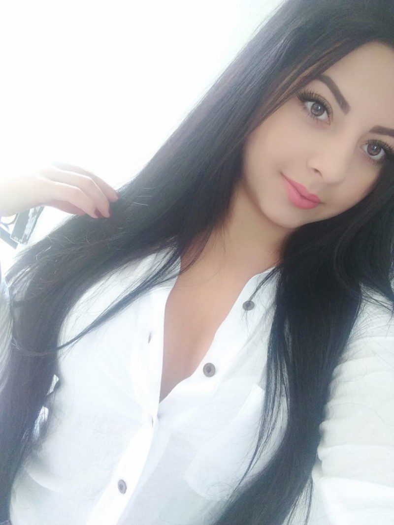 colombian-women-latina-women-fernanda7