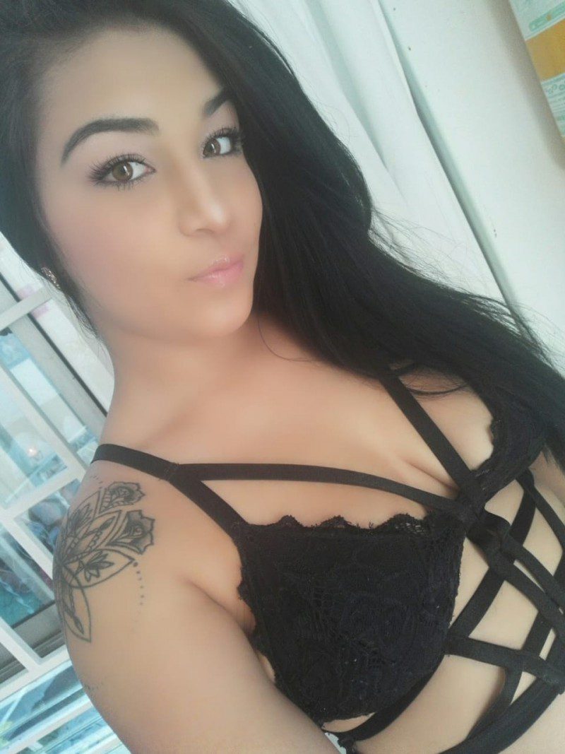 latina-women-colombian-women-jinneth2