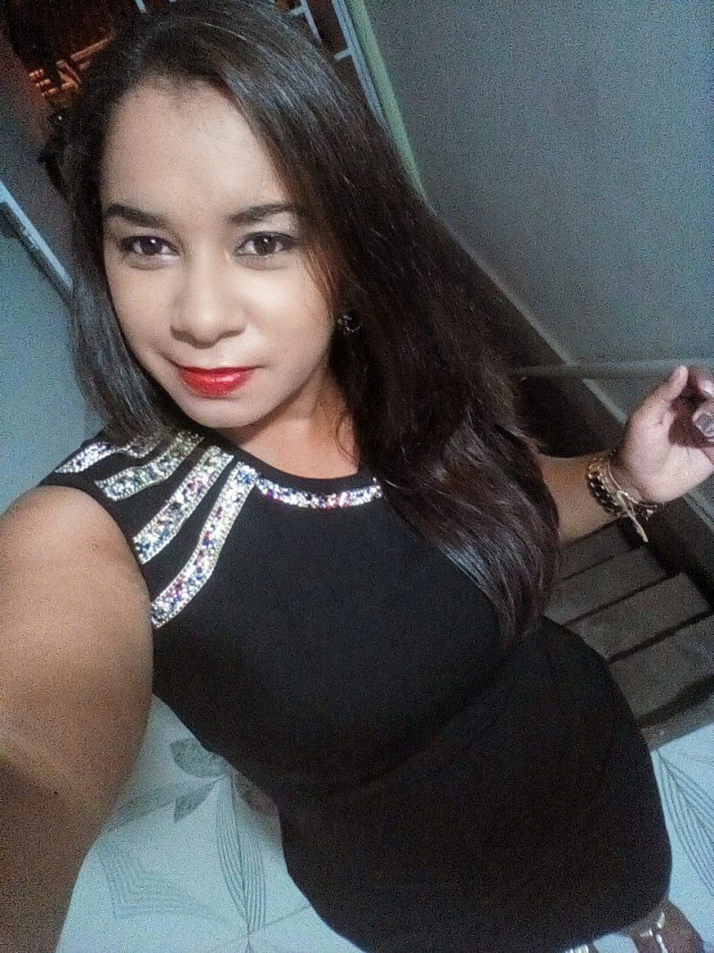 latina-women-colombian-women-liz1