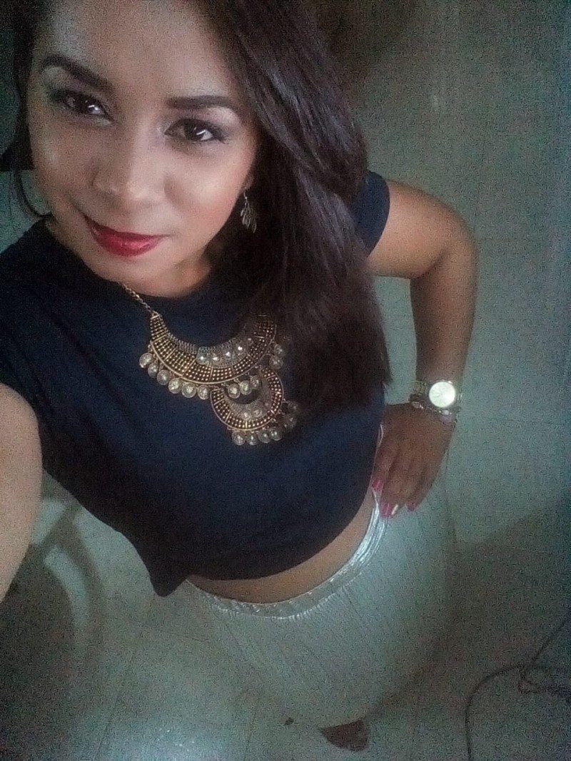 latina-women-colombian-women-liz2