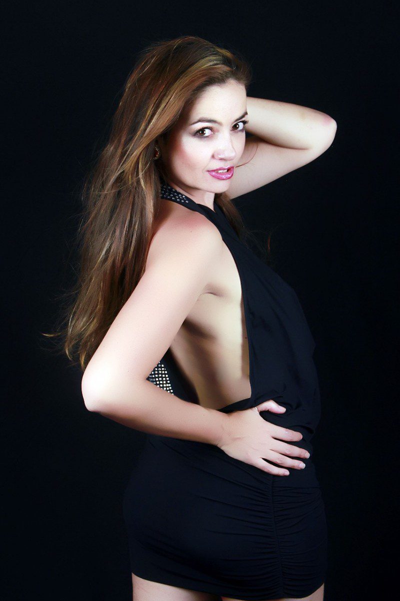 latina-women-colombian-women-luisa3