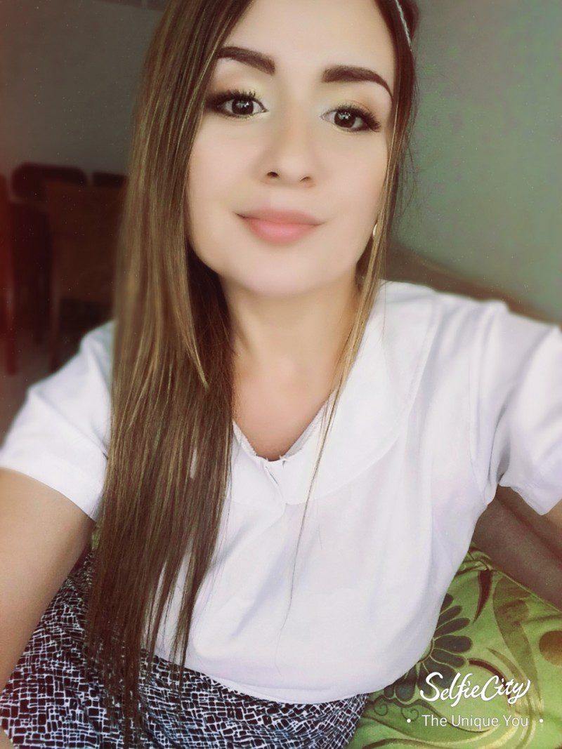 latin-women-colombian-women-hermina7
