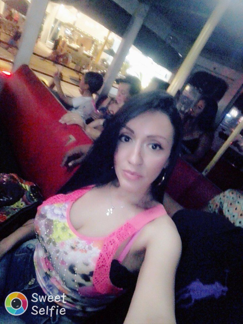 latina-women-colombian-women-christian-carito7