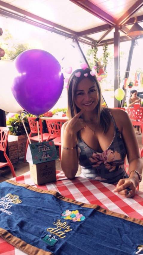 latina-women-colombian-women-christian-hispanic-mclaus7