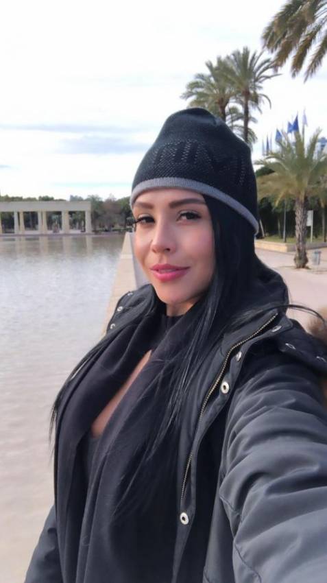colombian-women-latina-women-christian-hispanic-carolinacerquera11