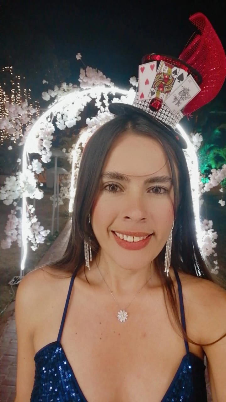 whatsapp-image-2025-12-06-at-17-9