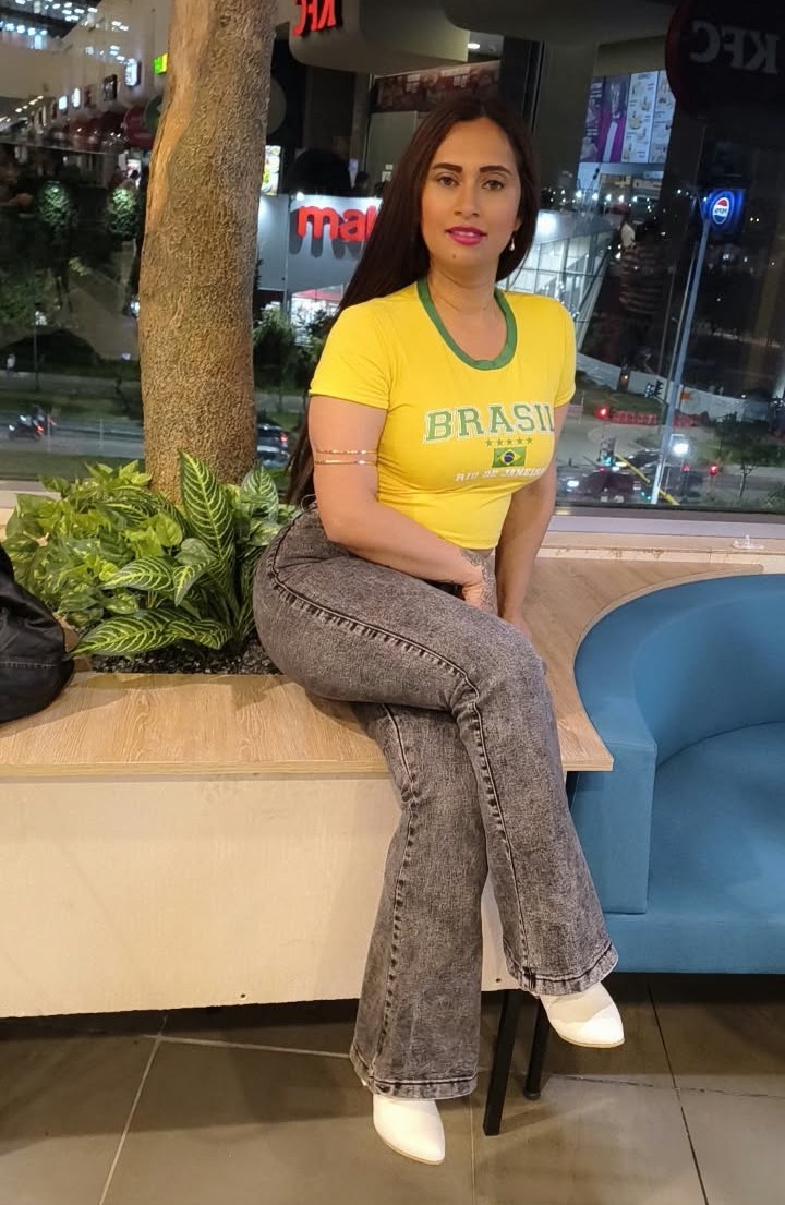 whatsapp-image-2026-10-17-at-18