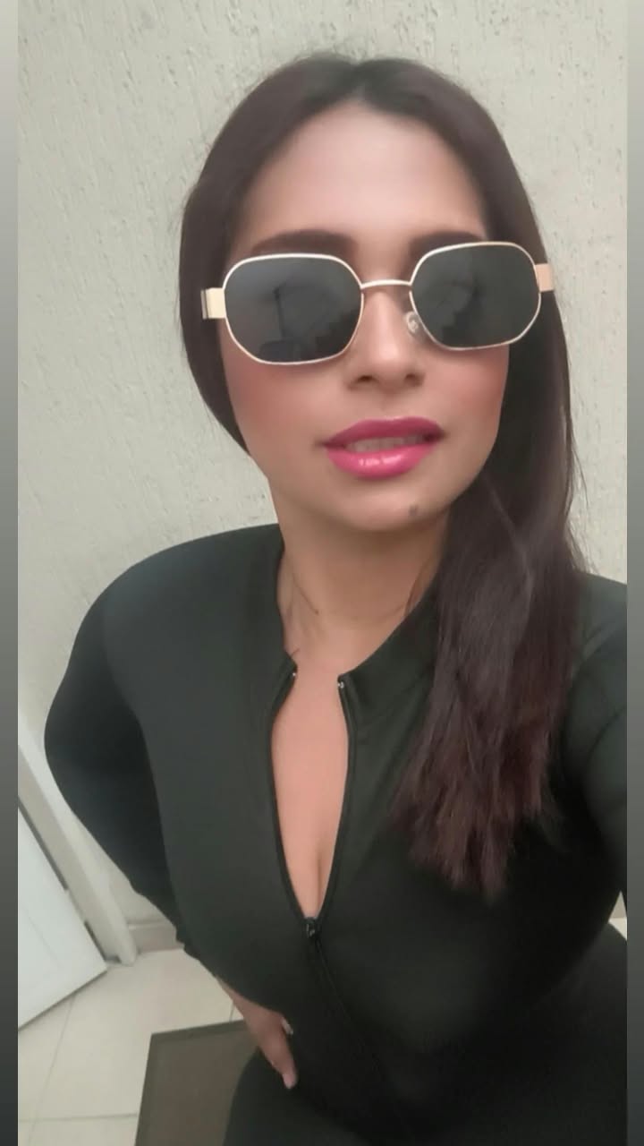 whatsapp-image-2026-10-17-at-18-11
