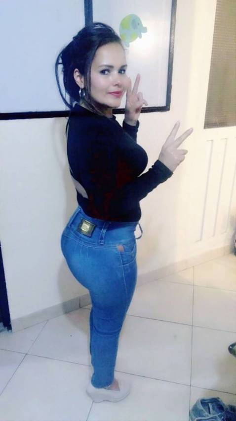 colombian-women-latina-women-caritosol1